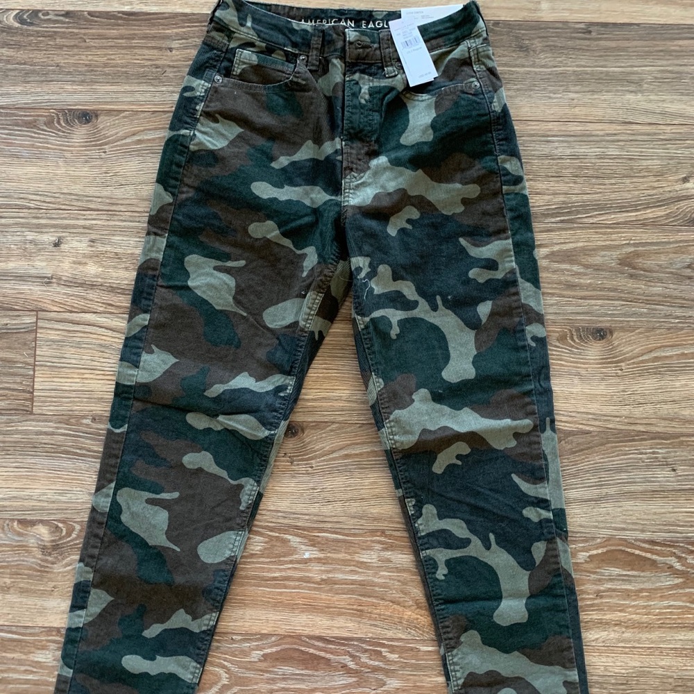 SOLD *NWT* AE Camo Mom Jeans Courduroys size 2